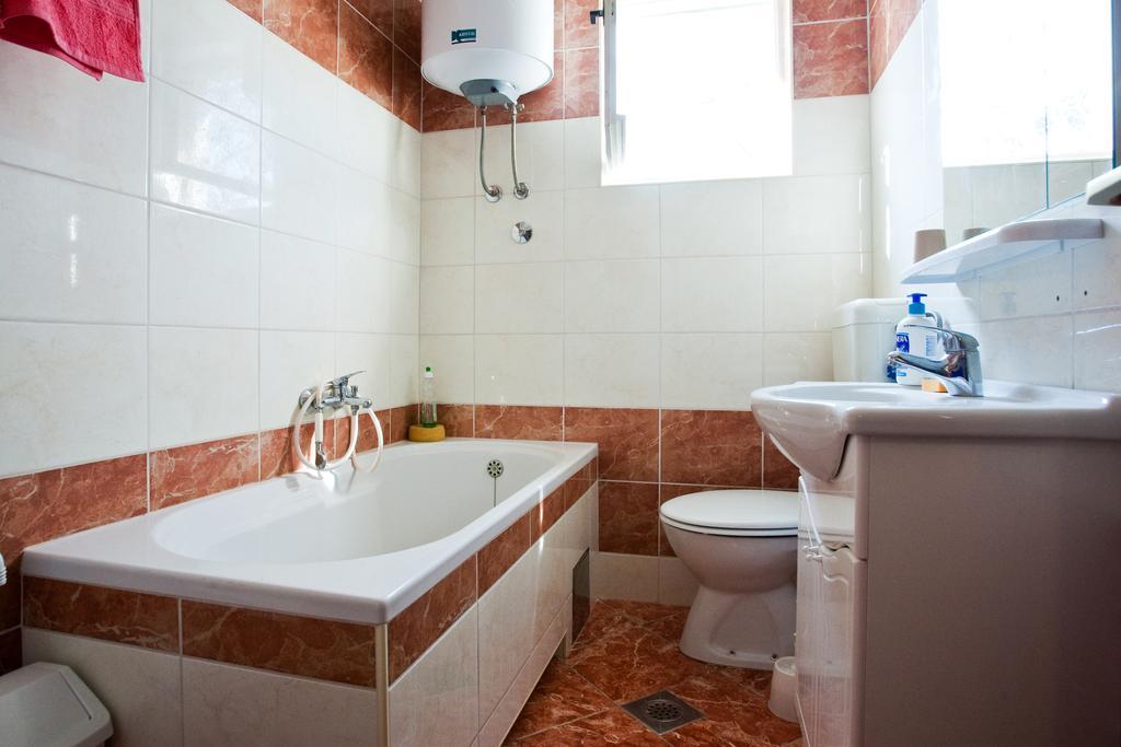 Apartments Dragan Trogir Quarto foto